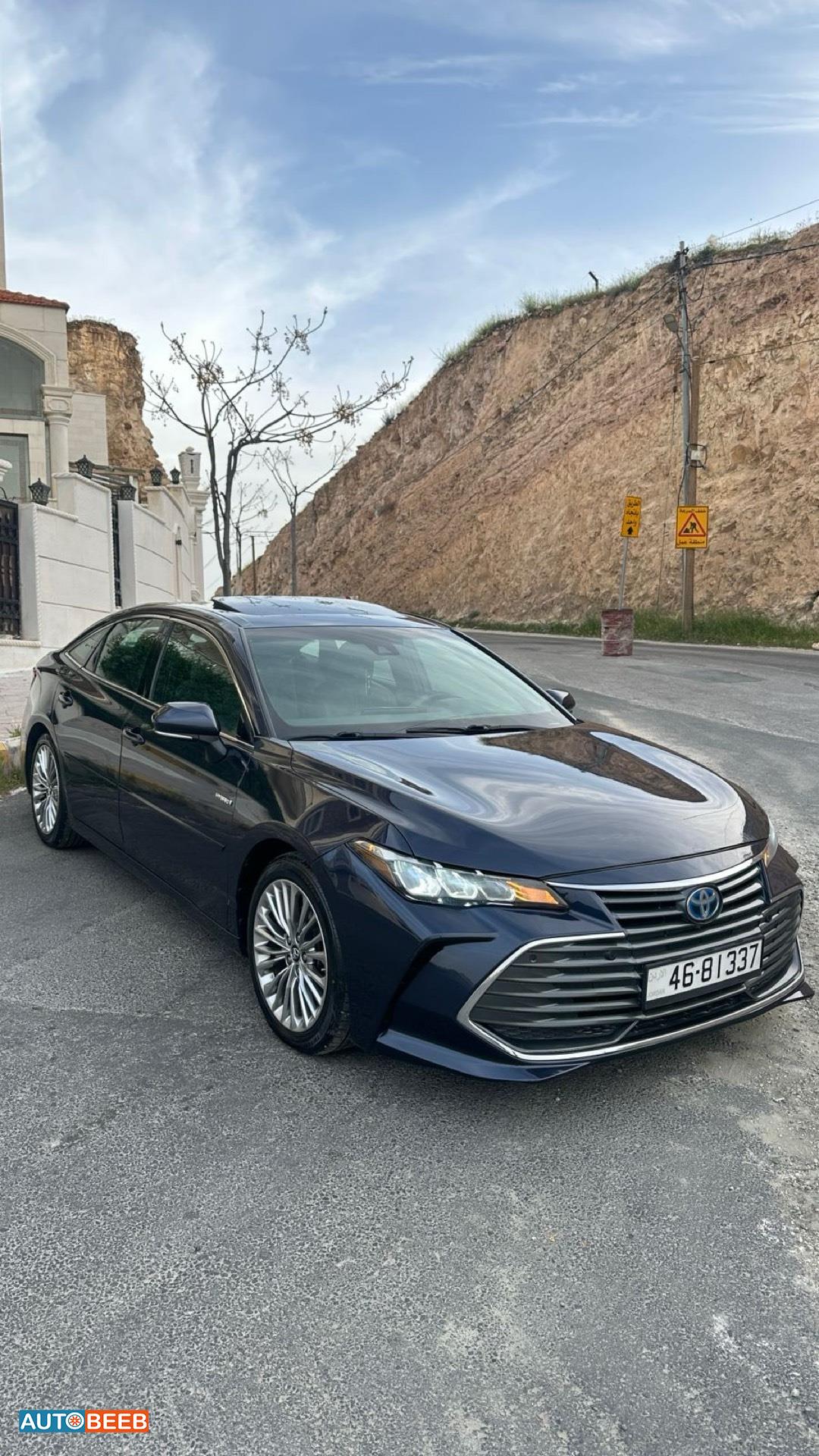 تويوتا افالون 2019