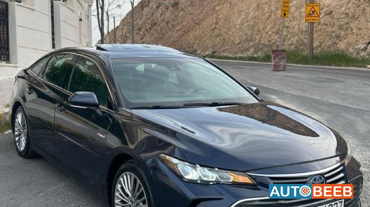 تويوتا افالون 2019