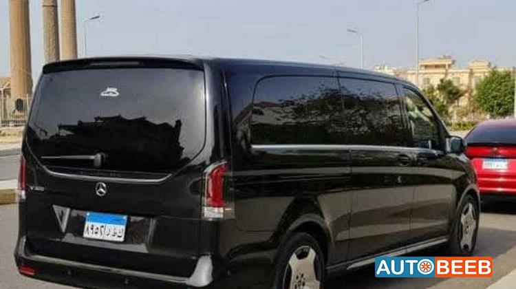 Minibus Mercedes Benz 2026