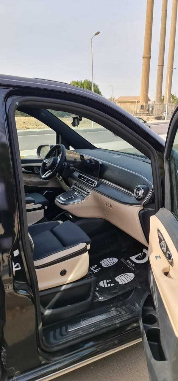 Minibus Mercedes Benz 2026