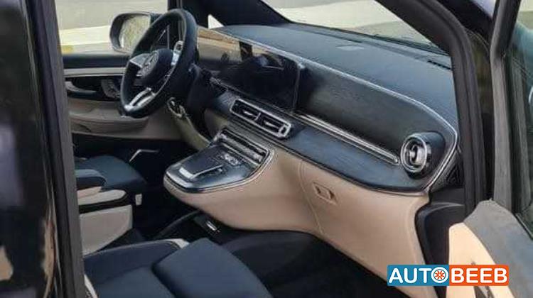 Minibus Mercedes Benz 2026