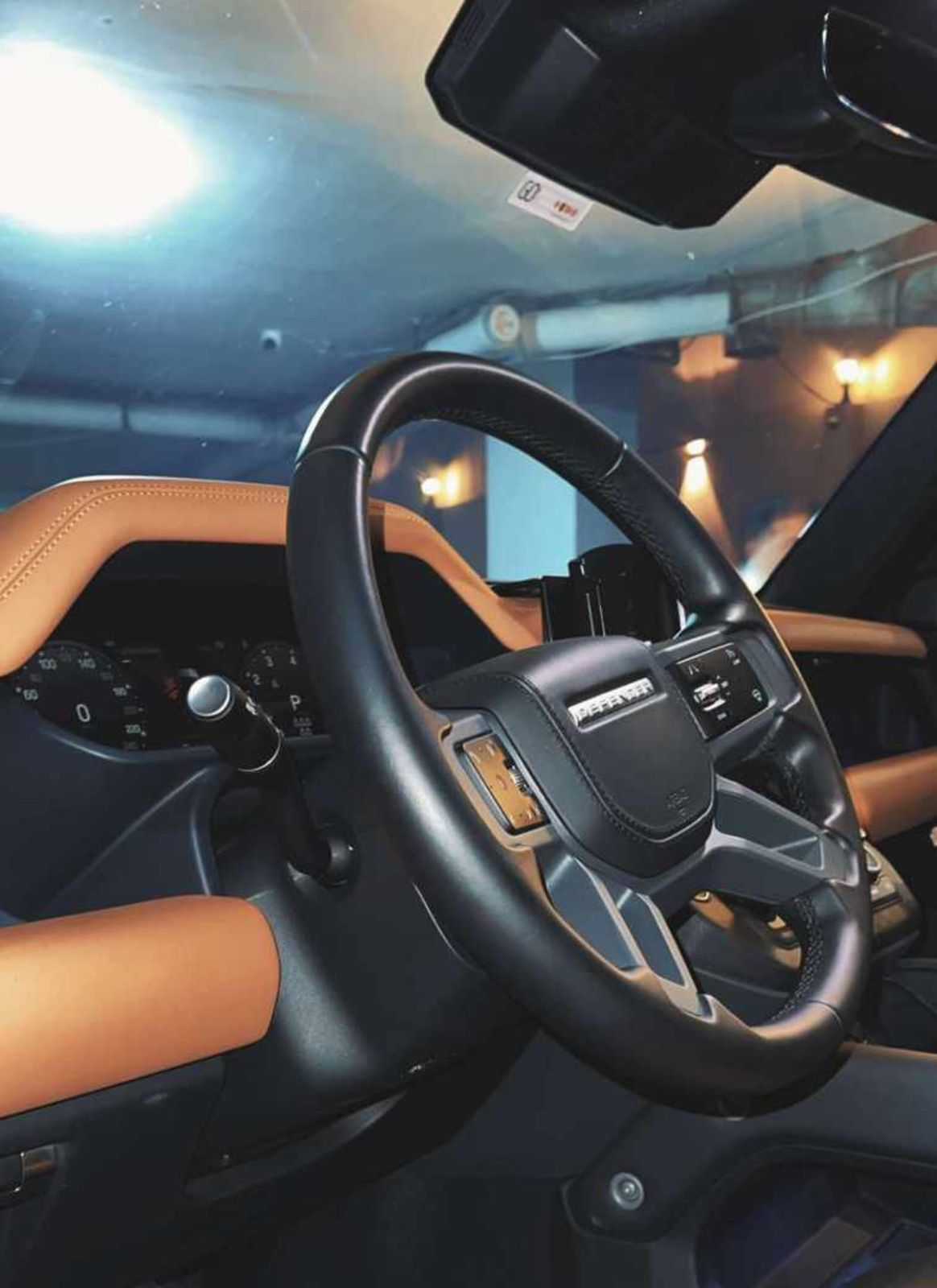 Land Rover Defender 2020