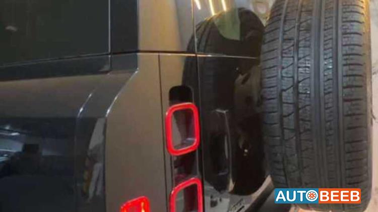 Land Rover Defender 2020