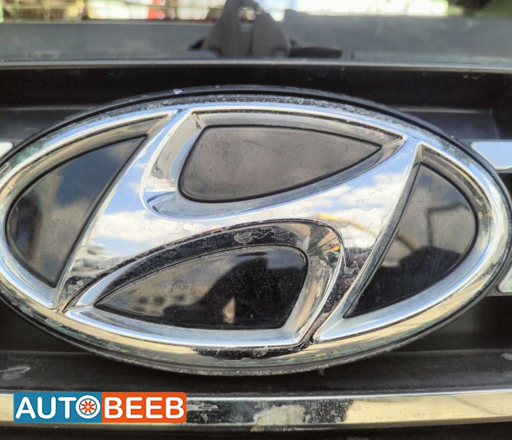 Body  Emblems Hyundai Sonata