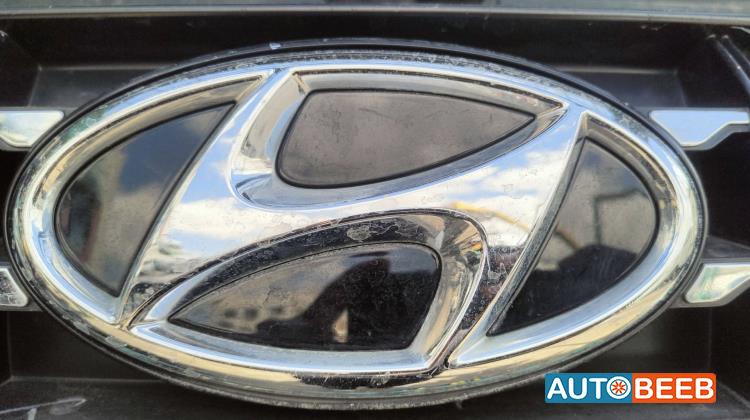 Body  Emblems Hyundai Sonata