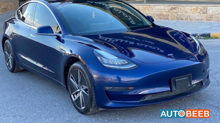 Tesla 3 2018