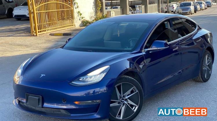 Tesla 3 2018