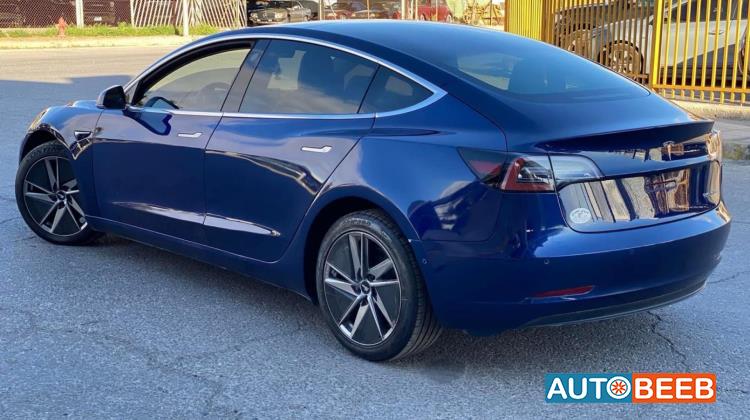 Tesla 3 2018