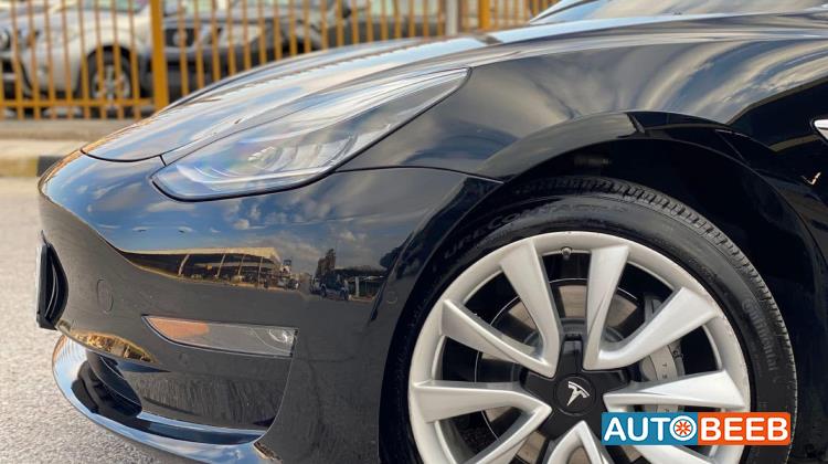Tesla 3 2018