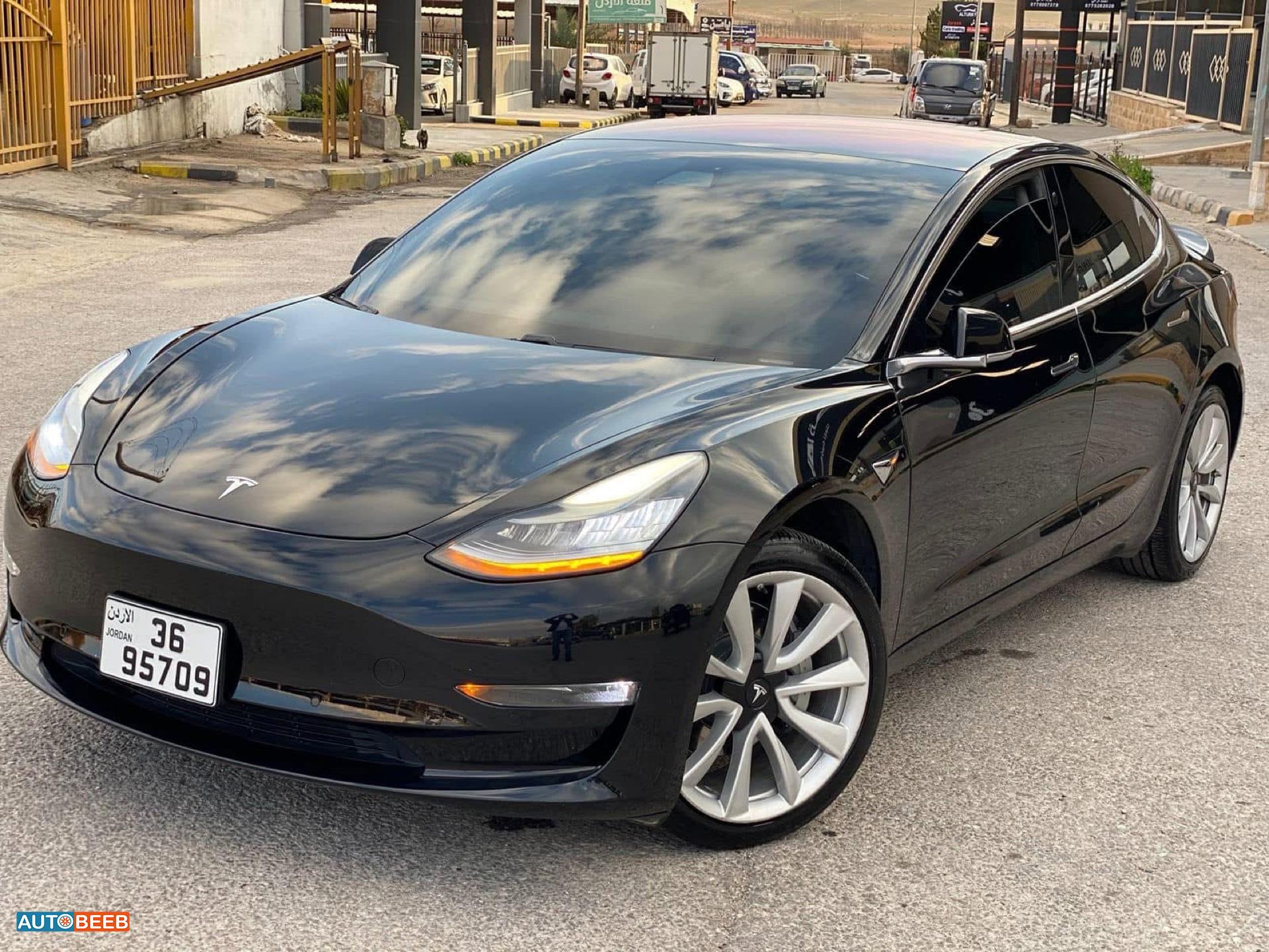 Tesla 3 2018