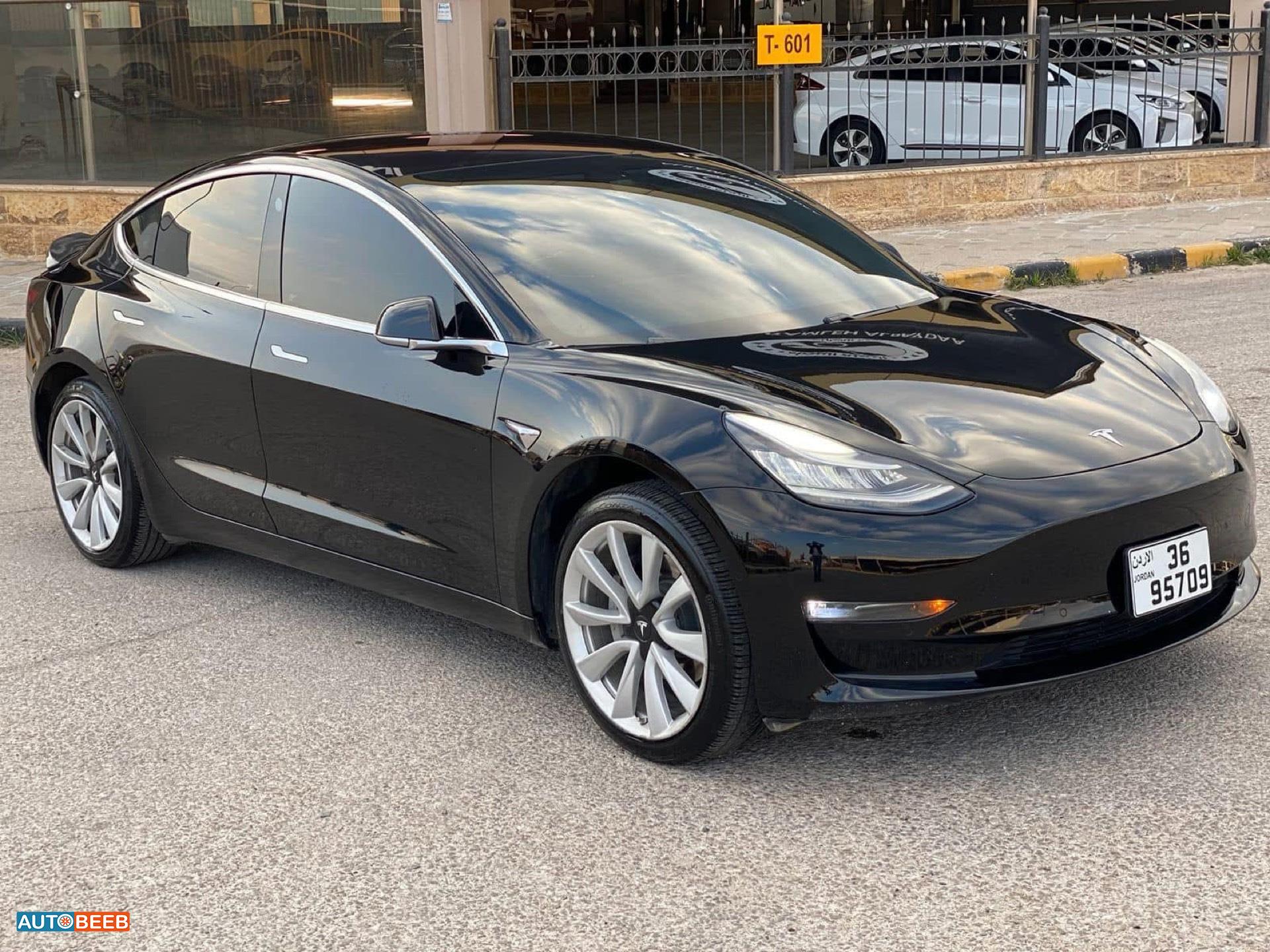 Tesla 3 2018