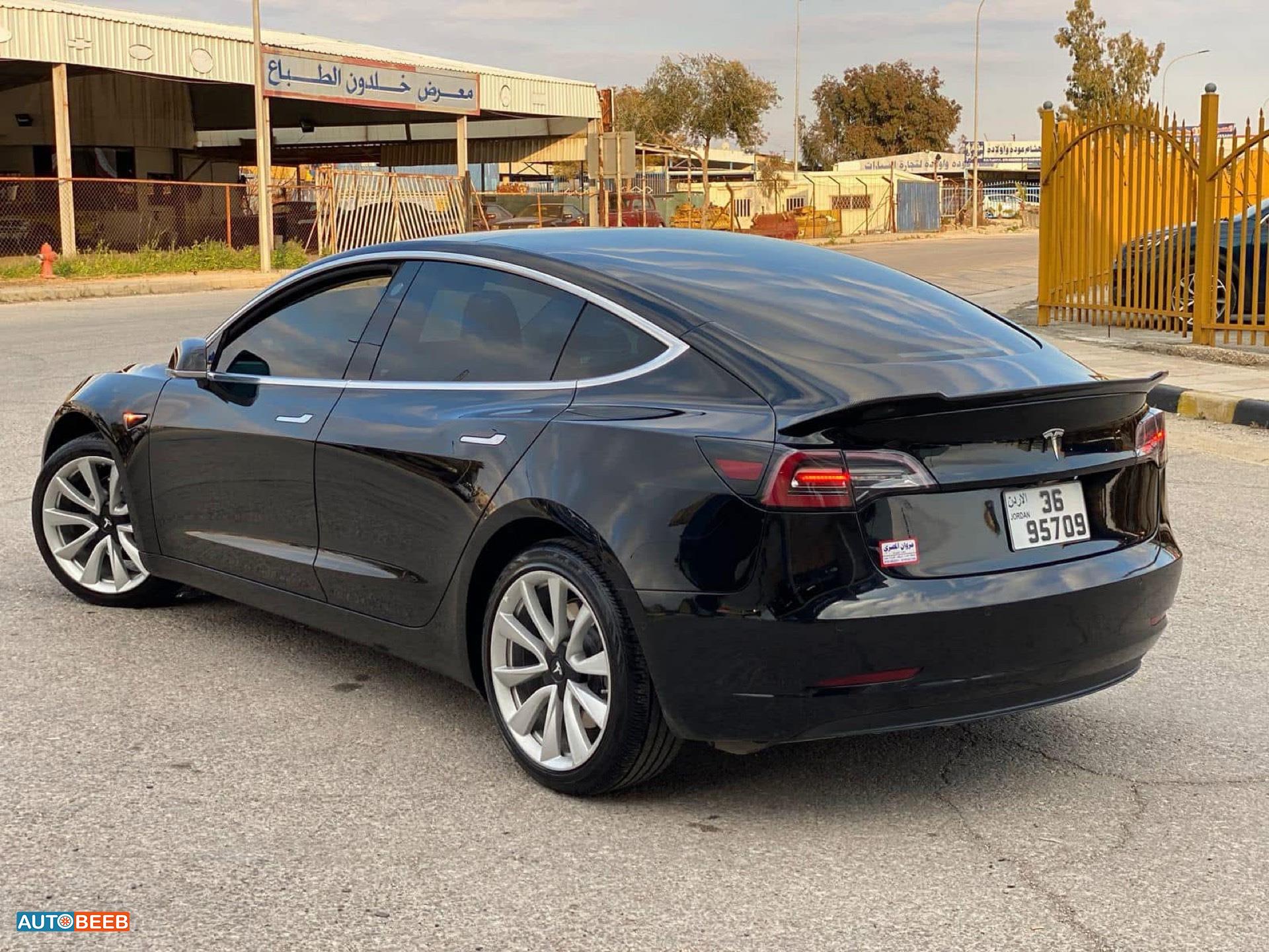 Tesla 3 2018