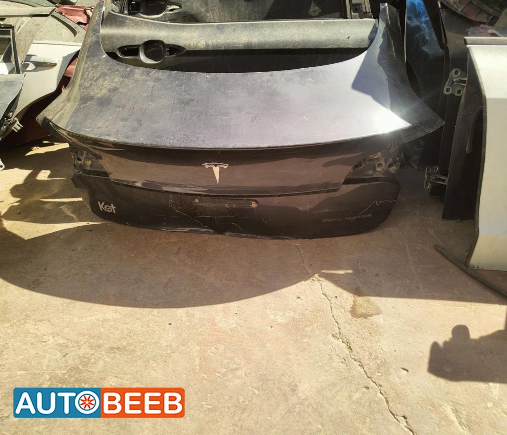 Body  Trunk Tesla 3