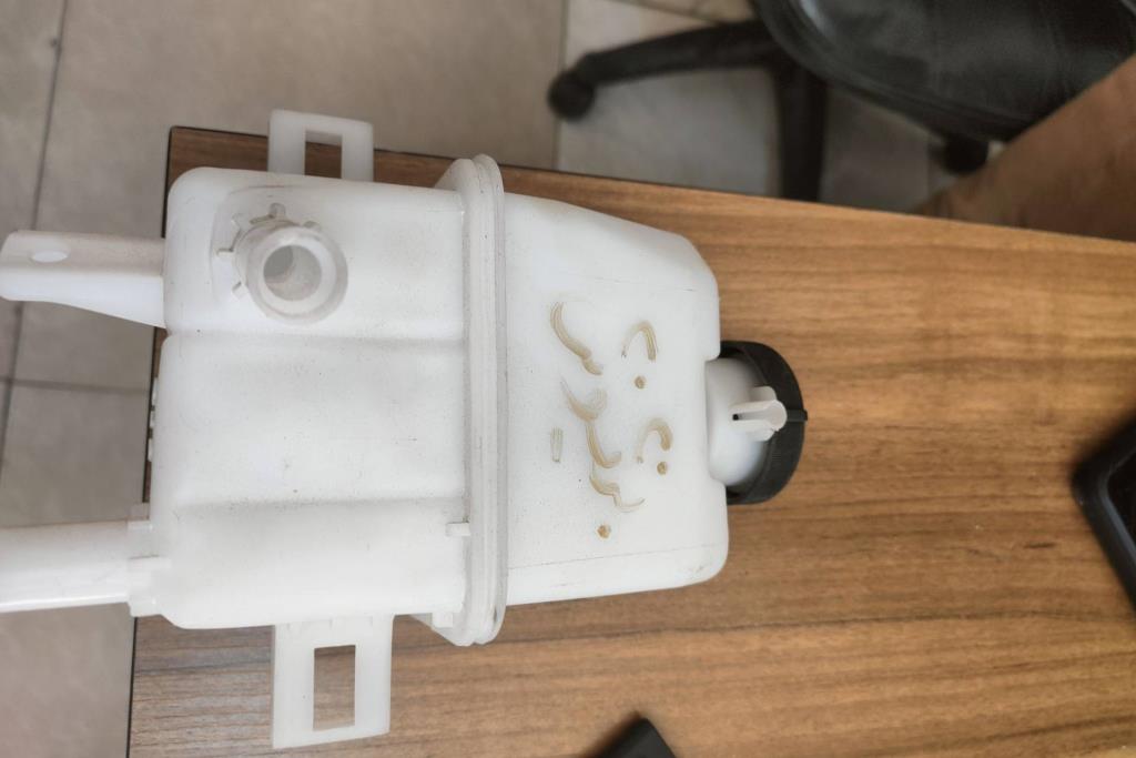 طرمبة انفيرتير تويوتا بريوس 2019 2020