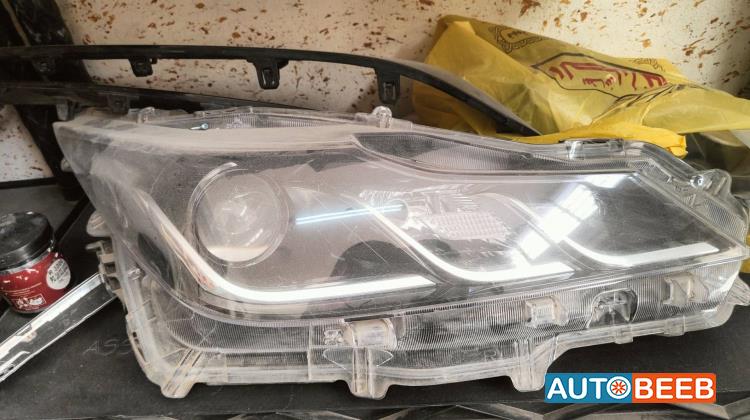 ضوء امامي يمين شمال تويوتا كورولا 2019 2020