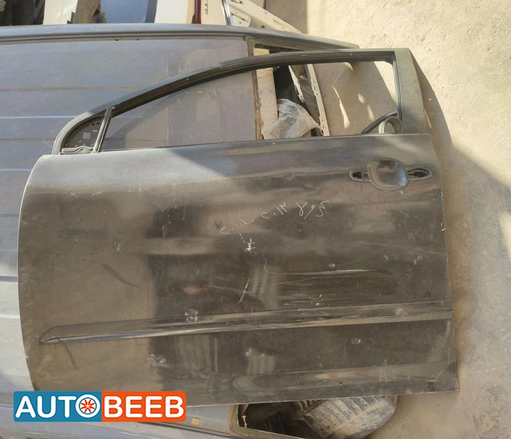 باب امامي يمين شمال تويوتا كورولا 2013 2014 2015 2016