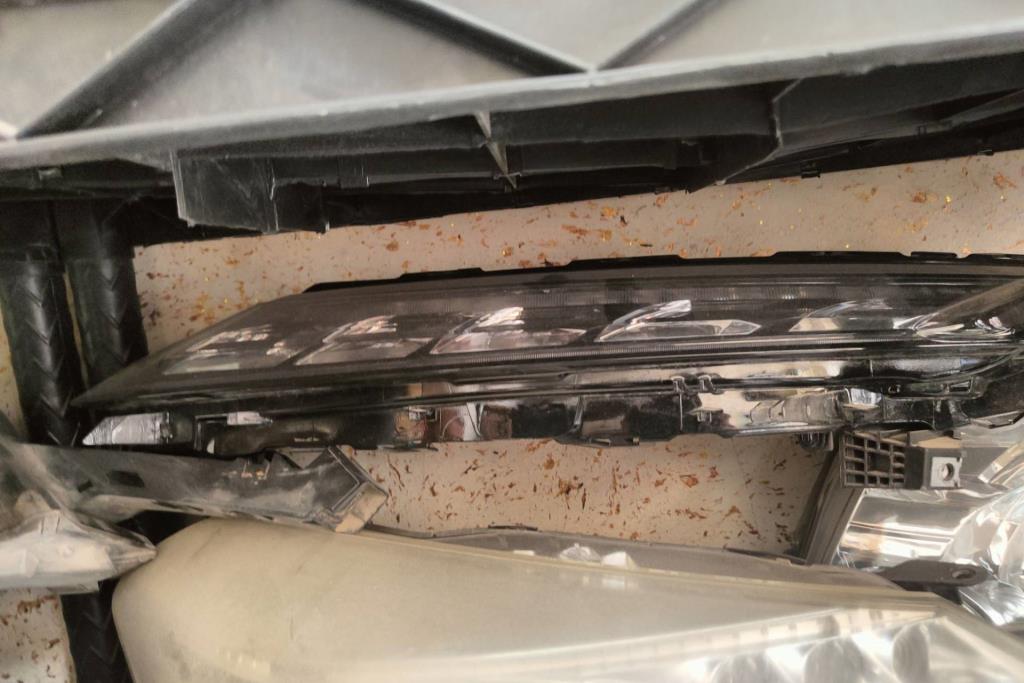 Lights Front light Mitsubishi Outlander