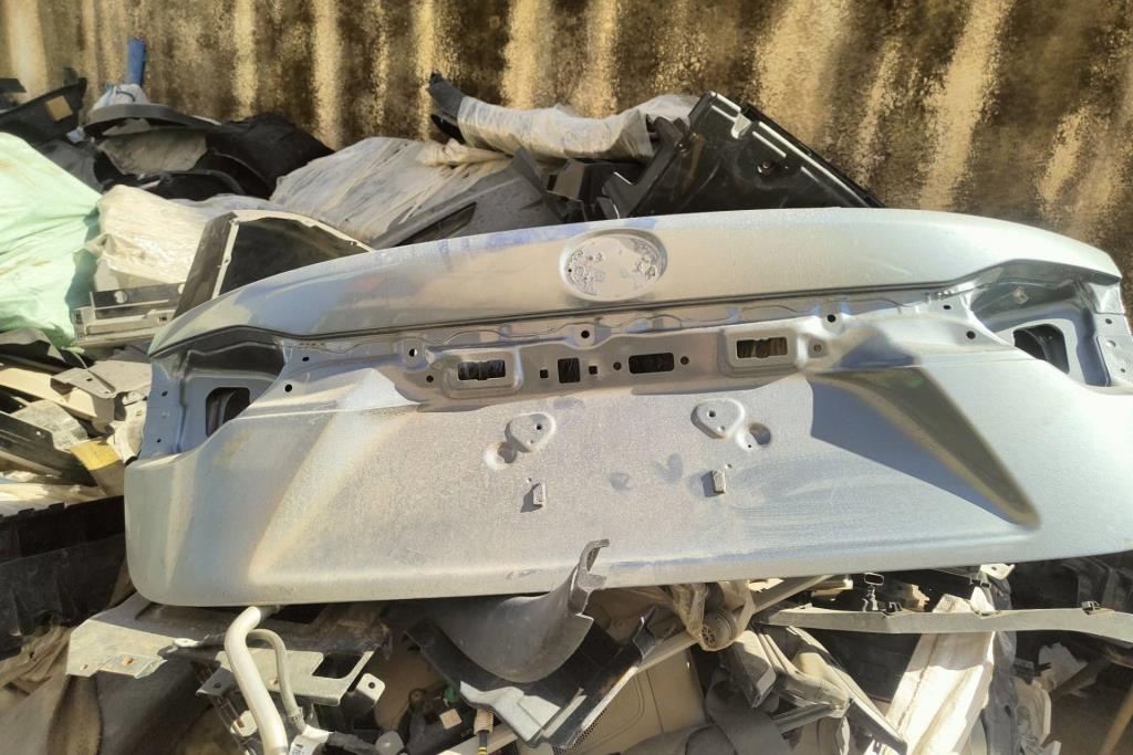 غطاء خلفي تويوتا كورولا أمريكي 2020 2021