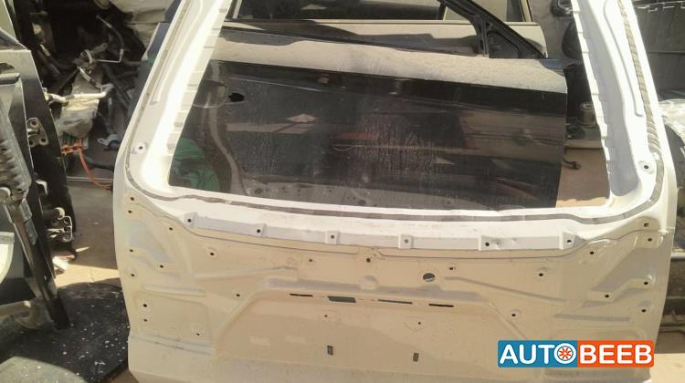 غطاء خلفي تويوتا bz4x 2023 2024