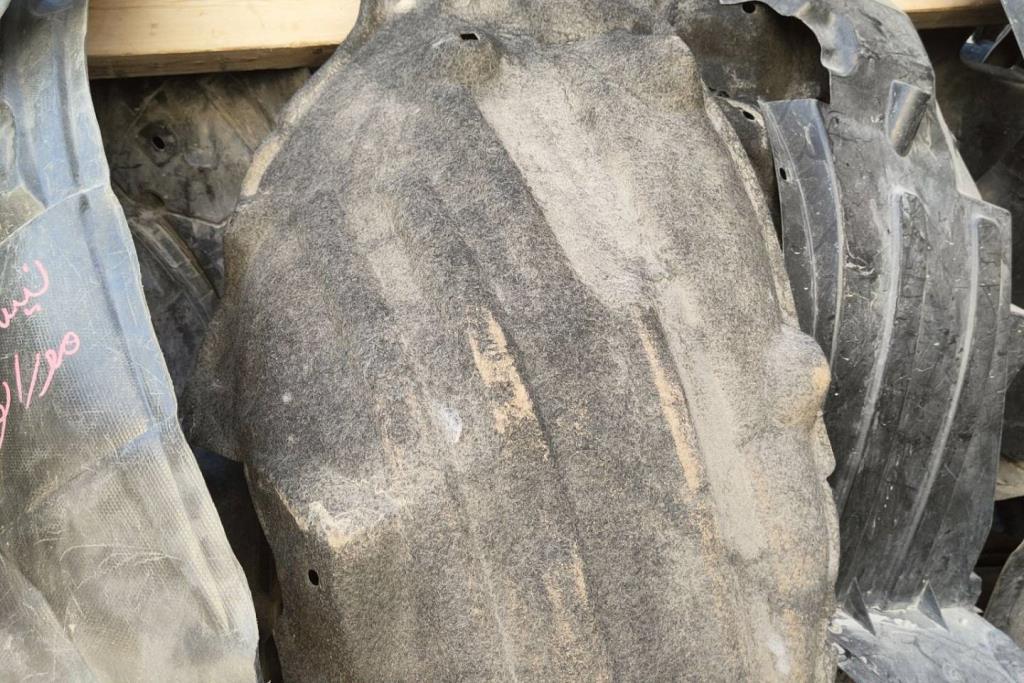 بطانة وحل تويوتا bz4x 2023 2024