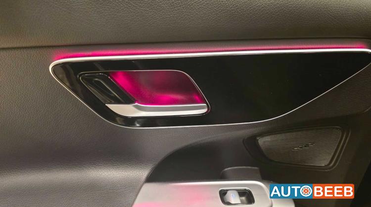 Mercedes Benz C200 2023