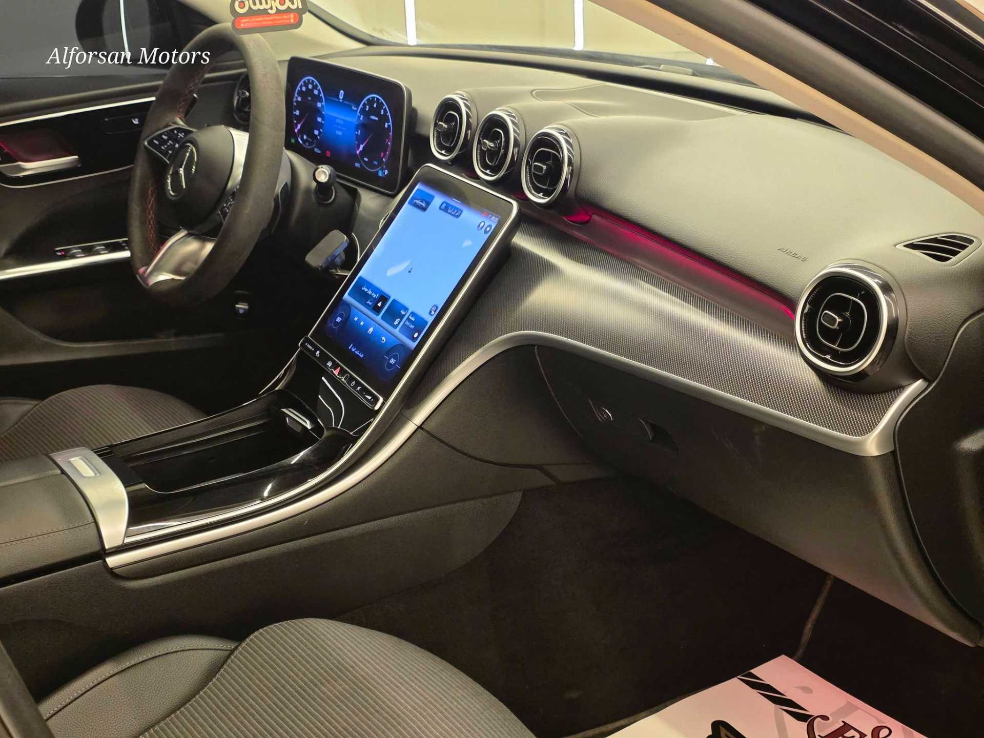 Mercedes Benz C200 2023