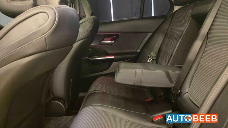 Mercedes Benz C200 2023