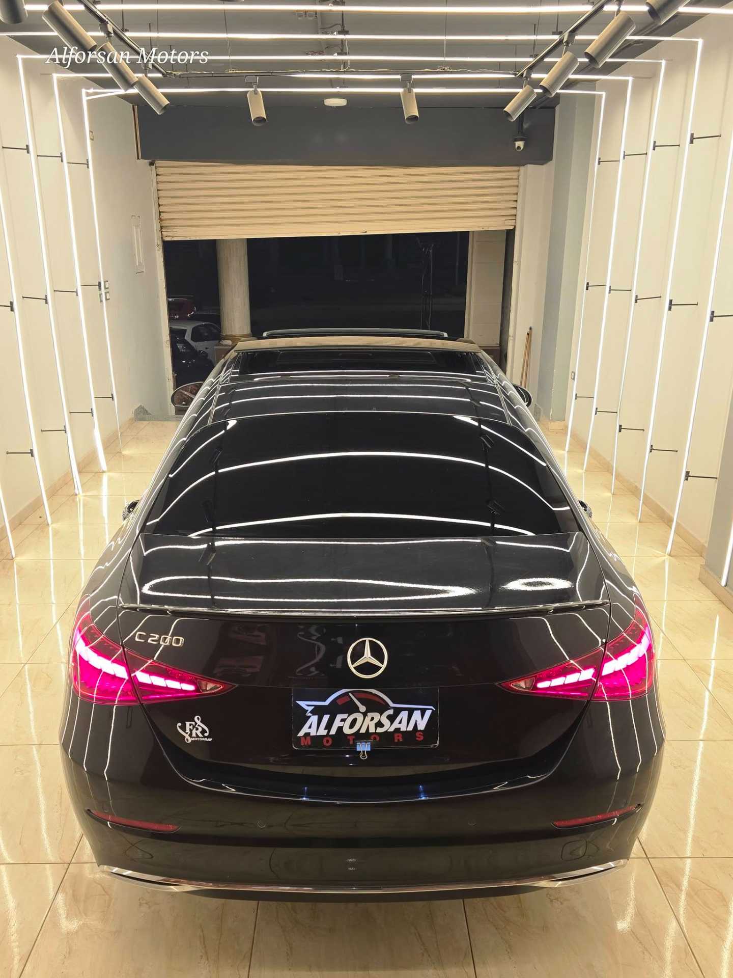 Mercedes Benz C200 2023