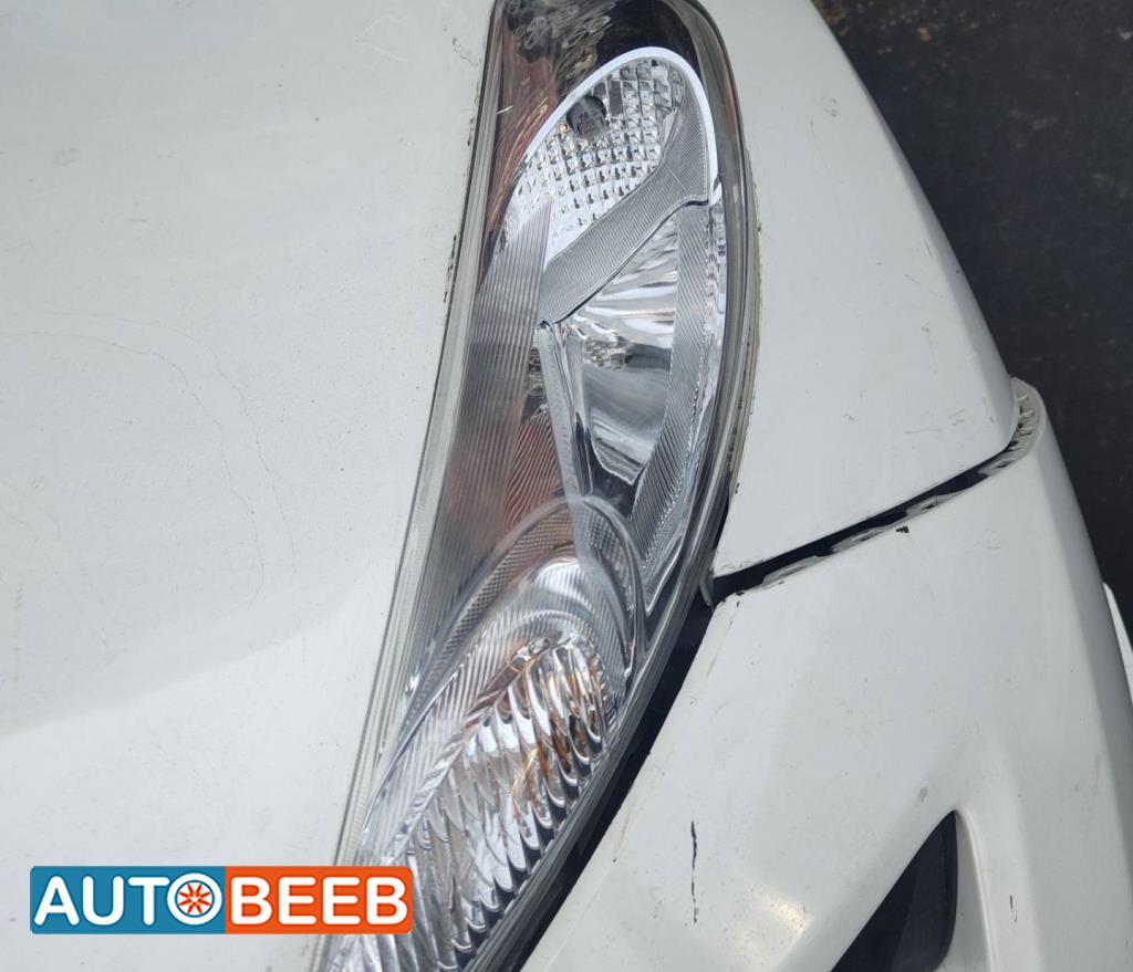 ضوء امامي شمال نيسان جوك تيربو 2014 2015 2016