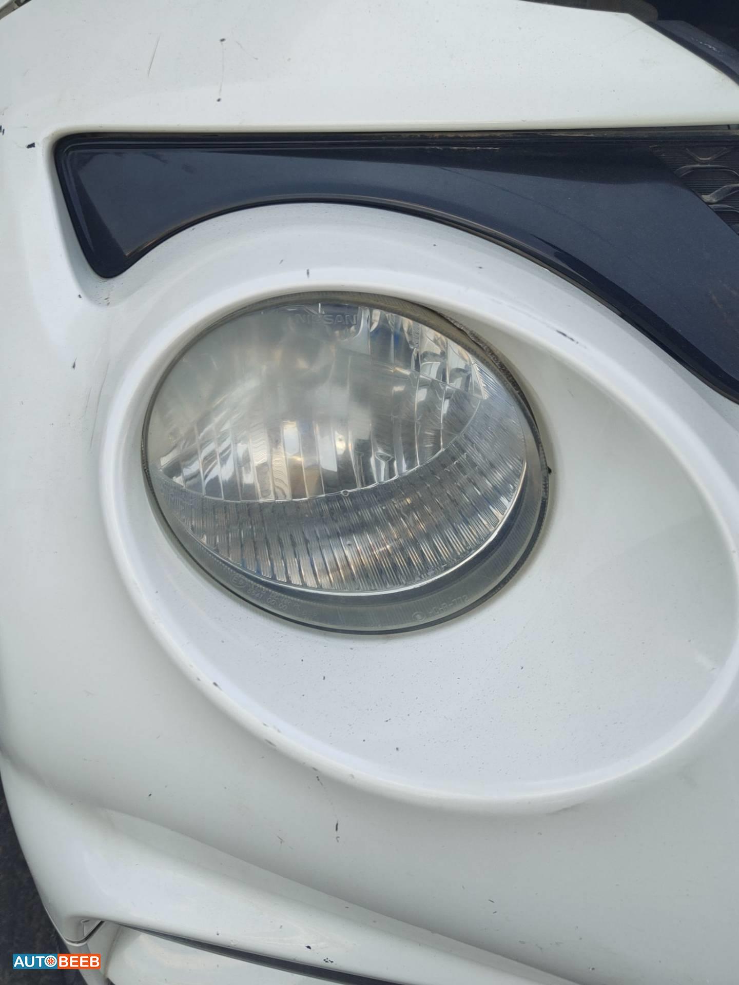 كشاف امامي يمين نيسان جوك تيربو 2014 2015 2016