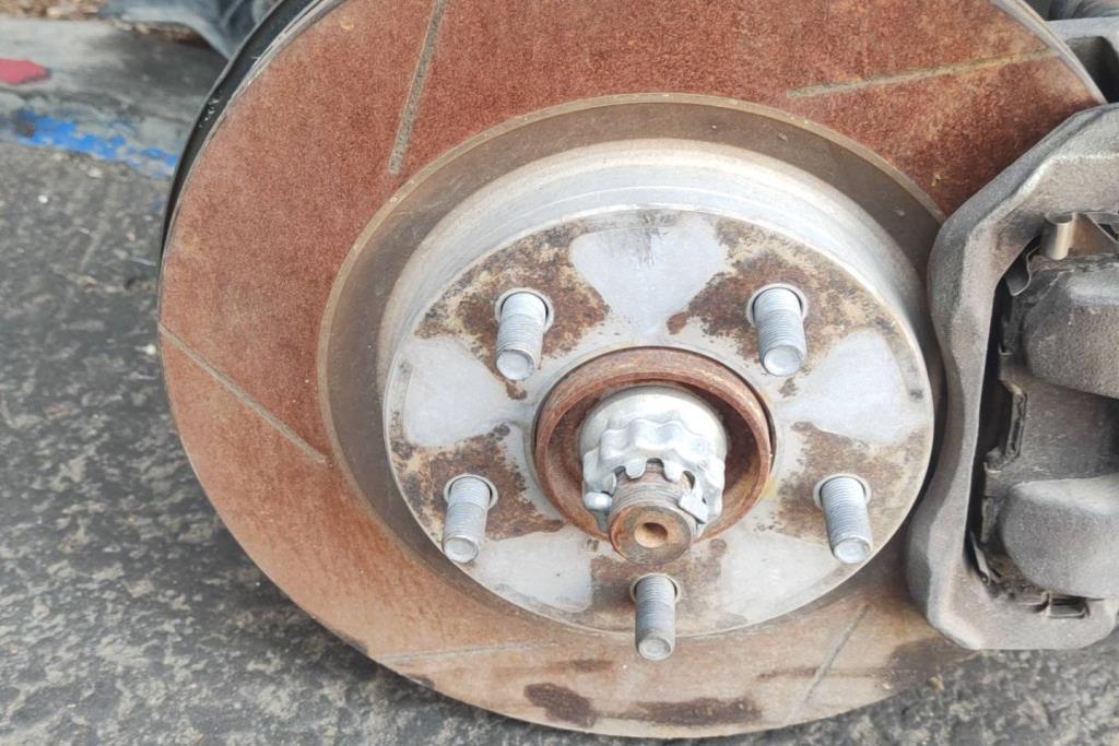 هب عجل امامي نيسان جوك تيربو 2014 2015 2016