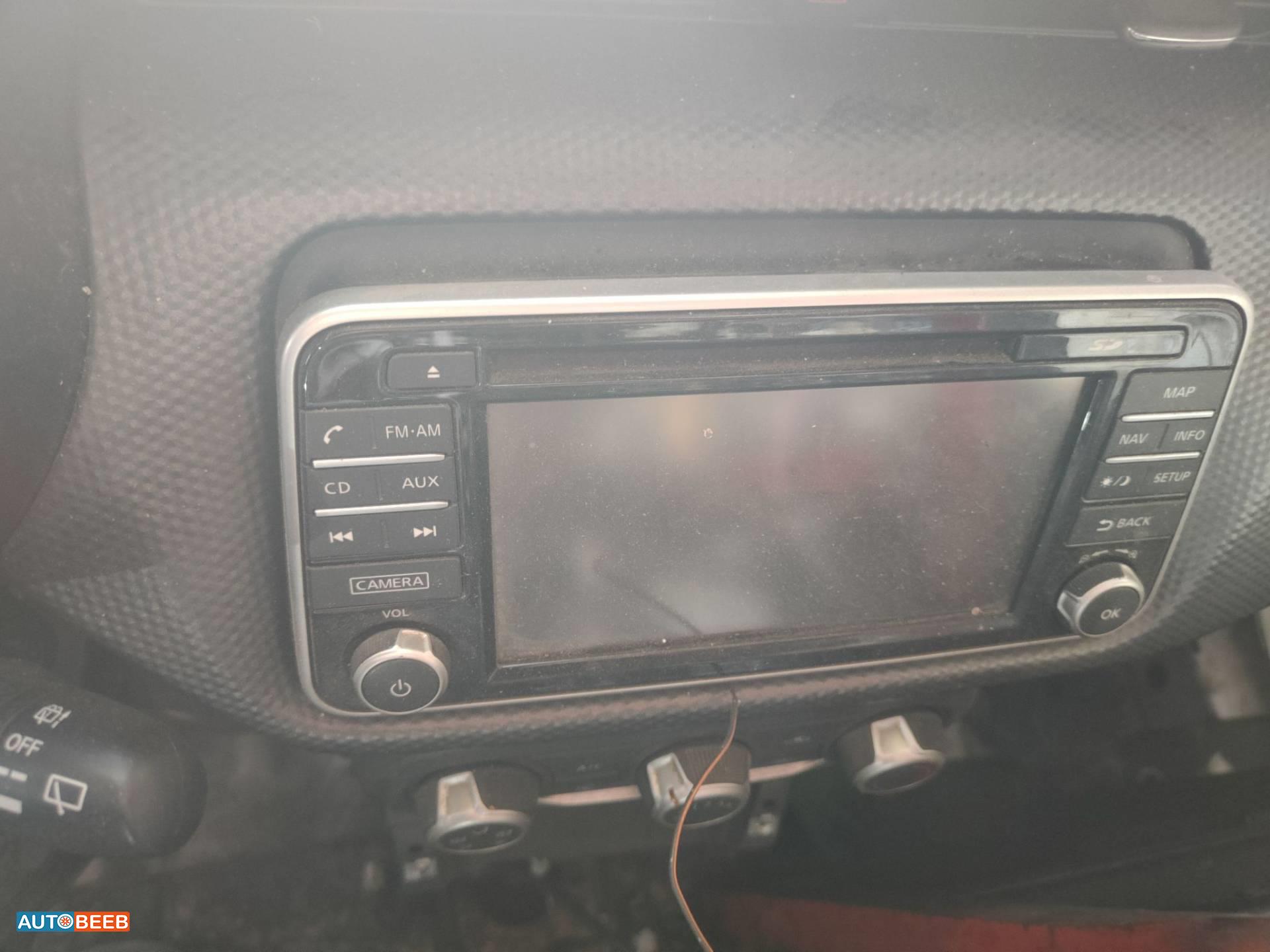 مسجل شاشه نيسان كيكس 2021 2022