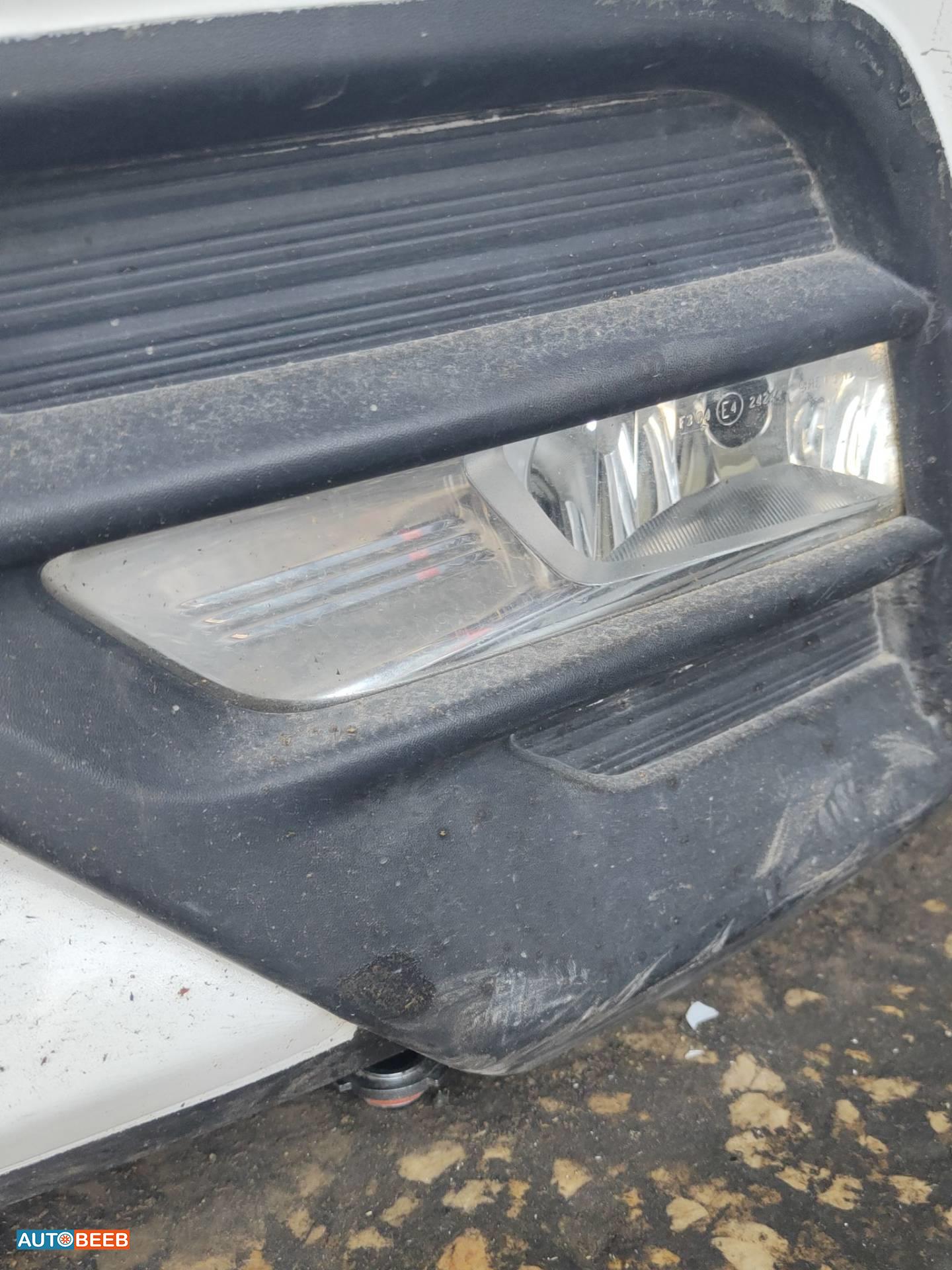 كشاف امامي شمال نيسان كيكس 2021 2022