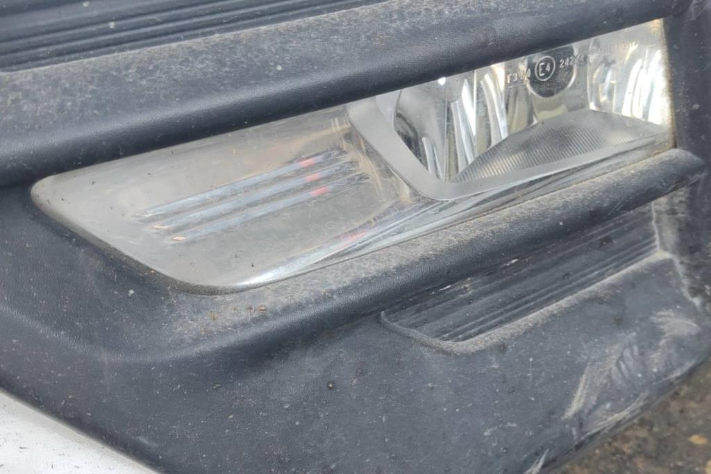 كشاف امامي شمال نيسان كيكس 2021 2022