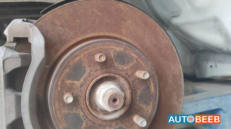 هب عجل امامي نيسان ليف 2014 2015