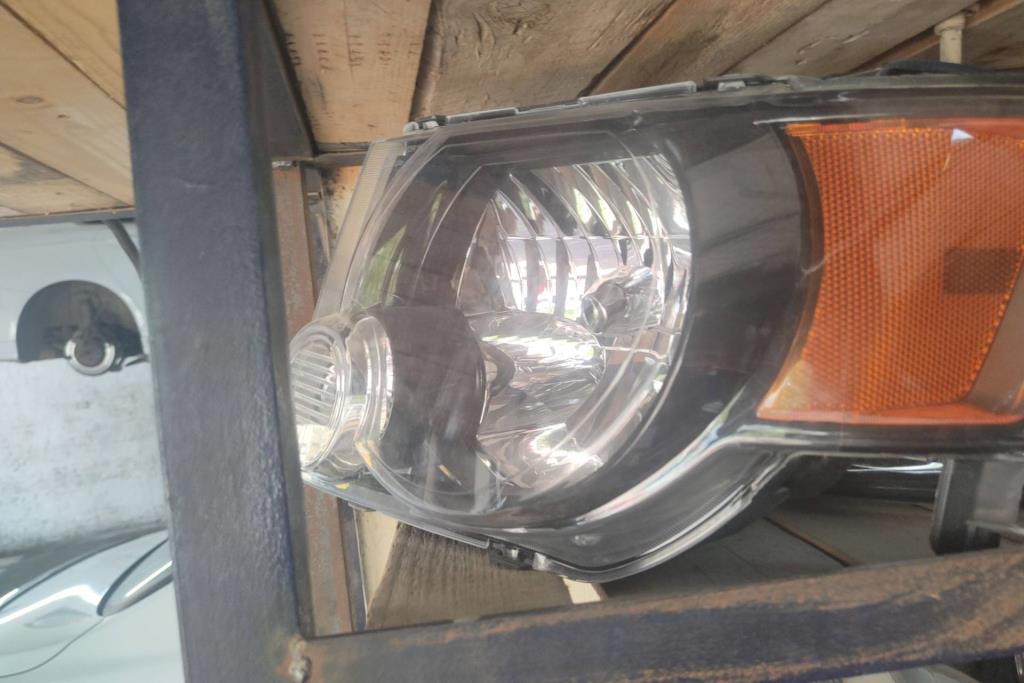 Lights Front light Ford Escape