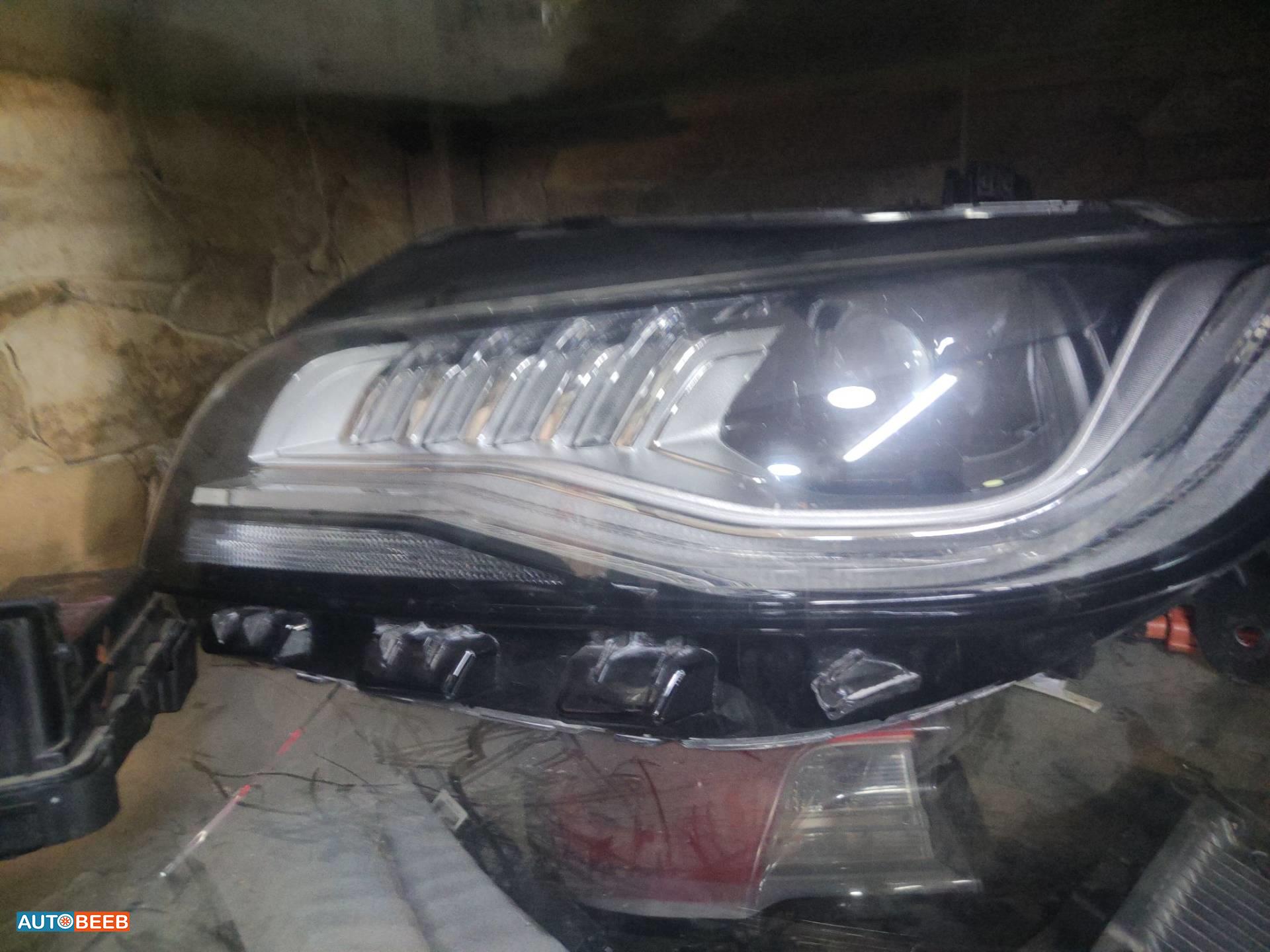 ضوء امامي يمين شمال لنكولن ام كي زد 2018 2019