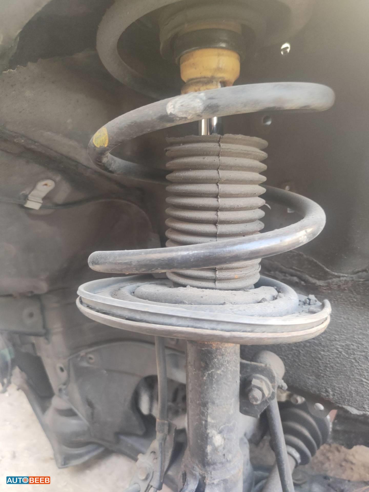 صنوبرص أمامي تويوتا كامري 2014 2015