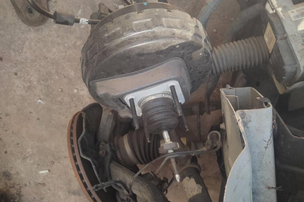  Mechanics  Lincoln MKZ