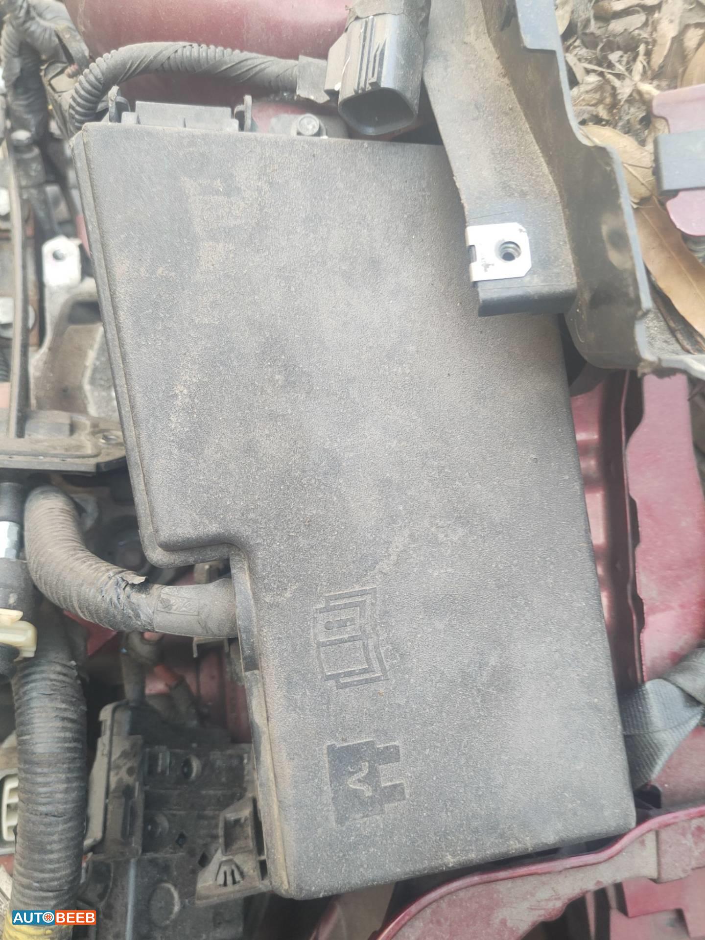 علبه فيوزات فورد c max 2013 2014 2015