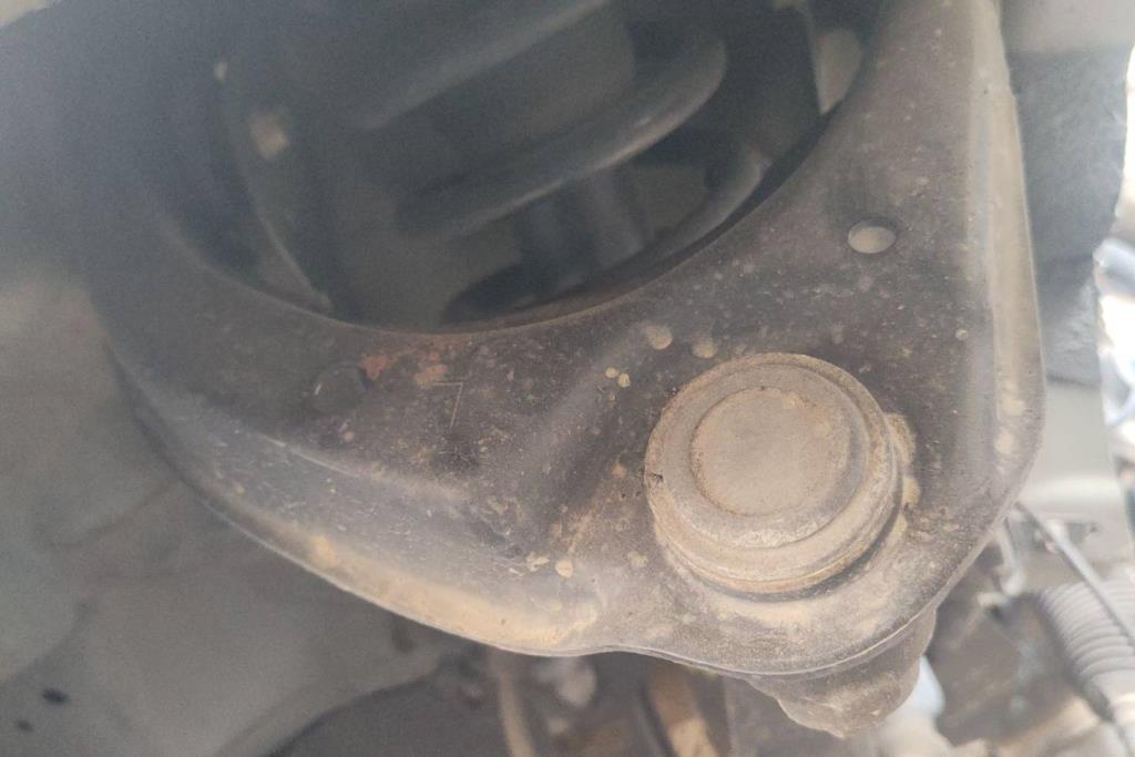 كفة عجل علوية فورد فيوجن 2010 2011 2012