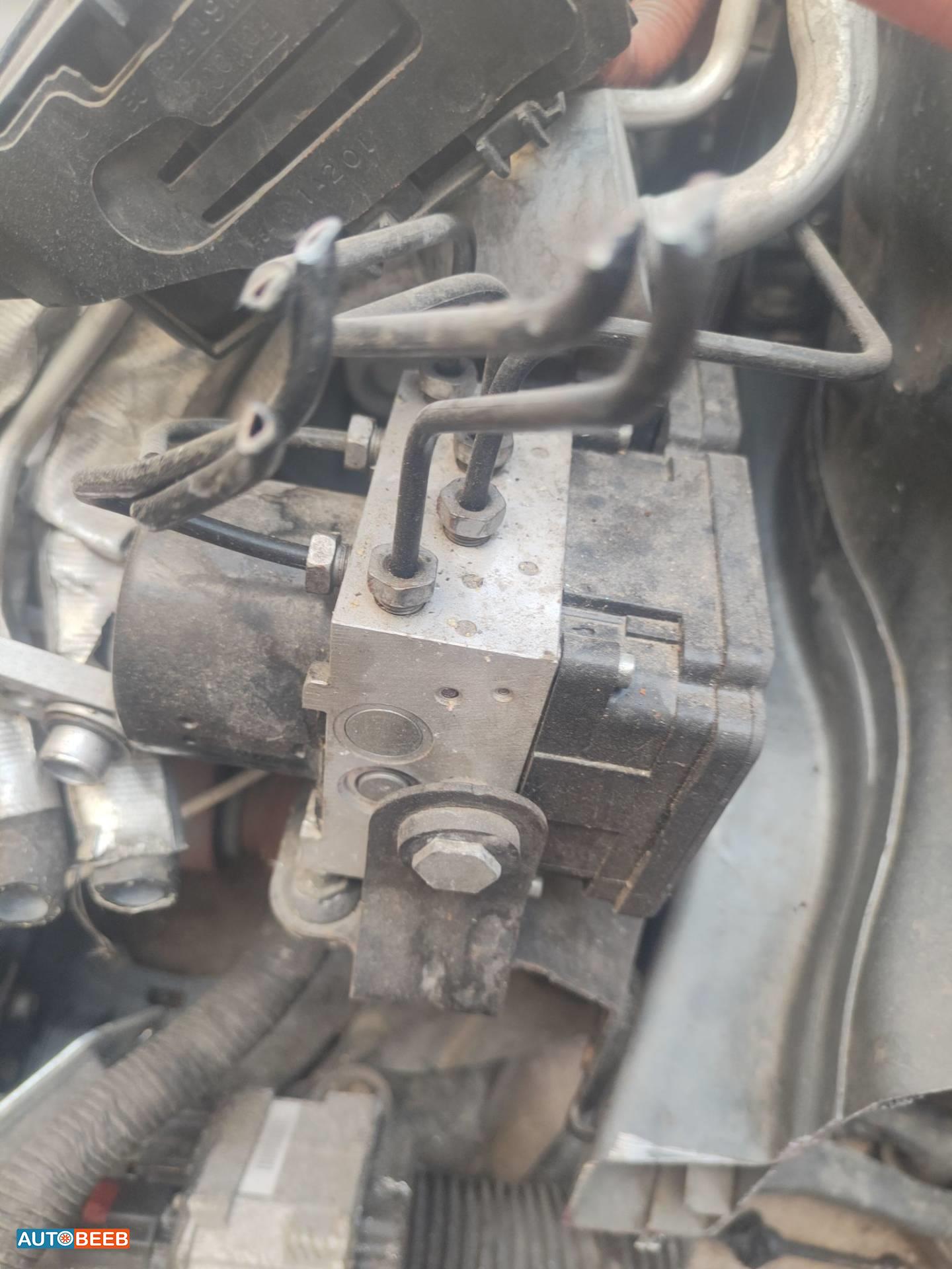    فورد فيوجن 2010 2011 2012 Abs 