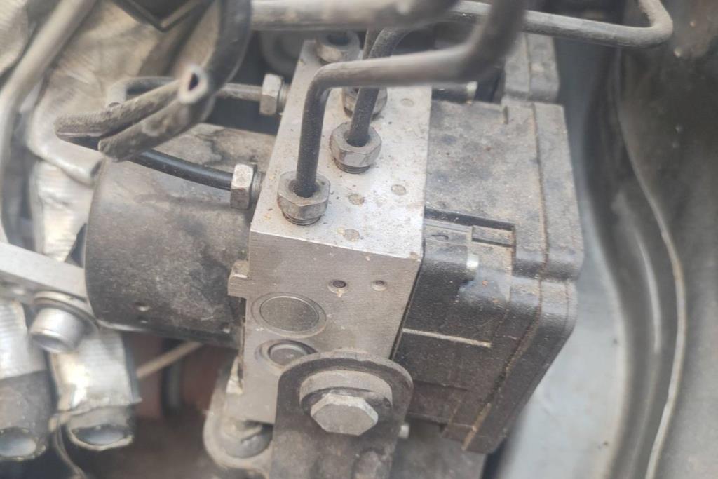    فورد فيوجن 2010 2011 2012 Abs 