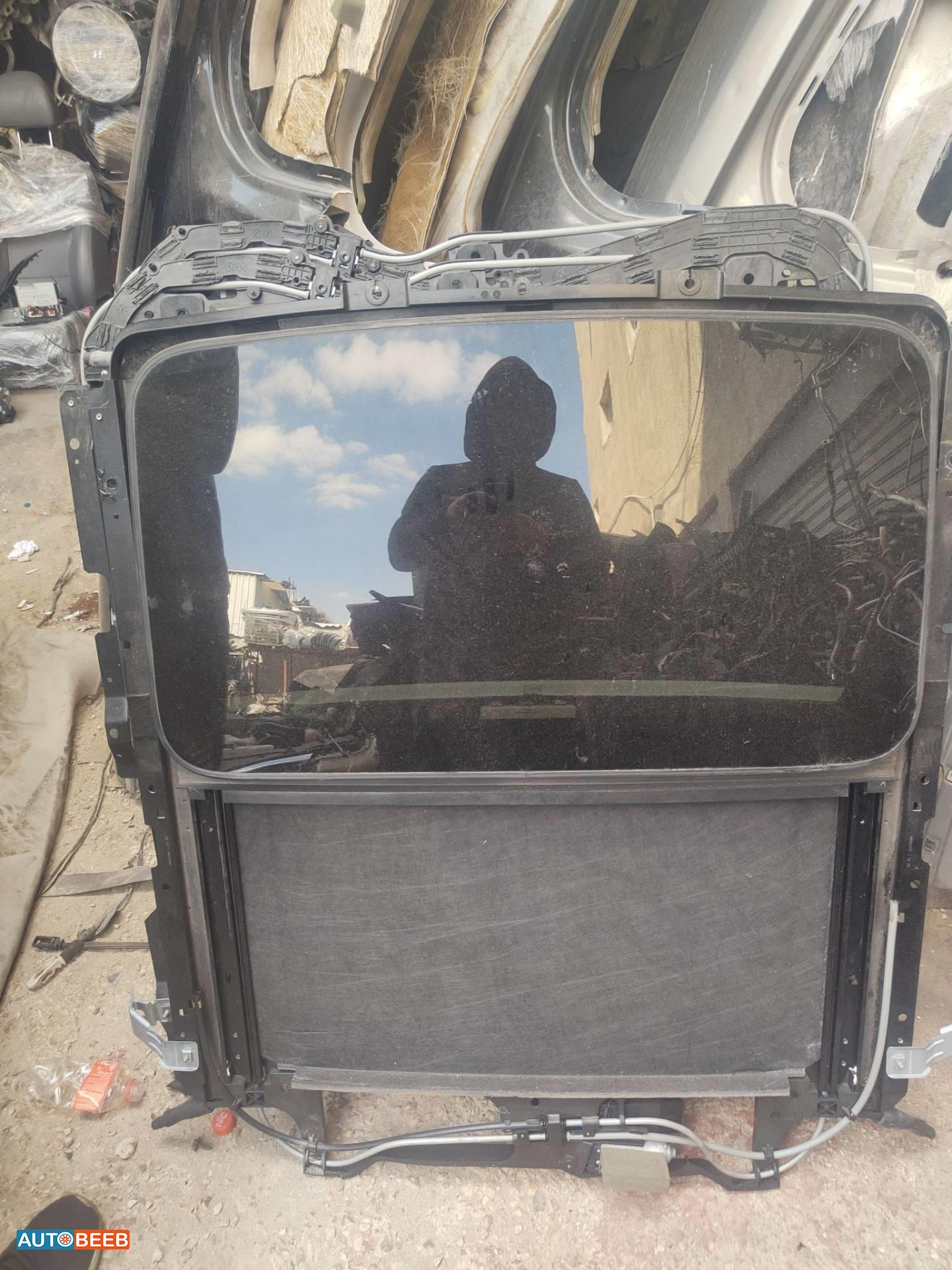 Body  Sunroof Ford Fusion