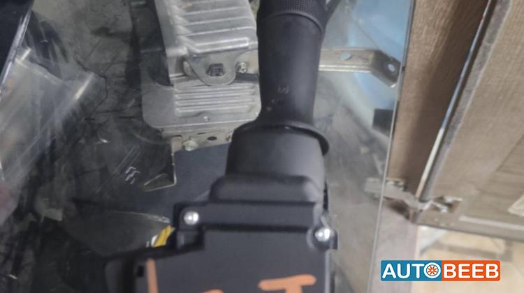 Cabin  Control buttons Toyota Camry