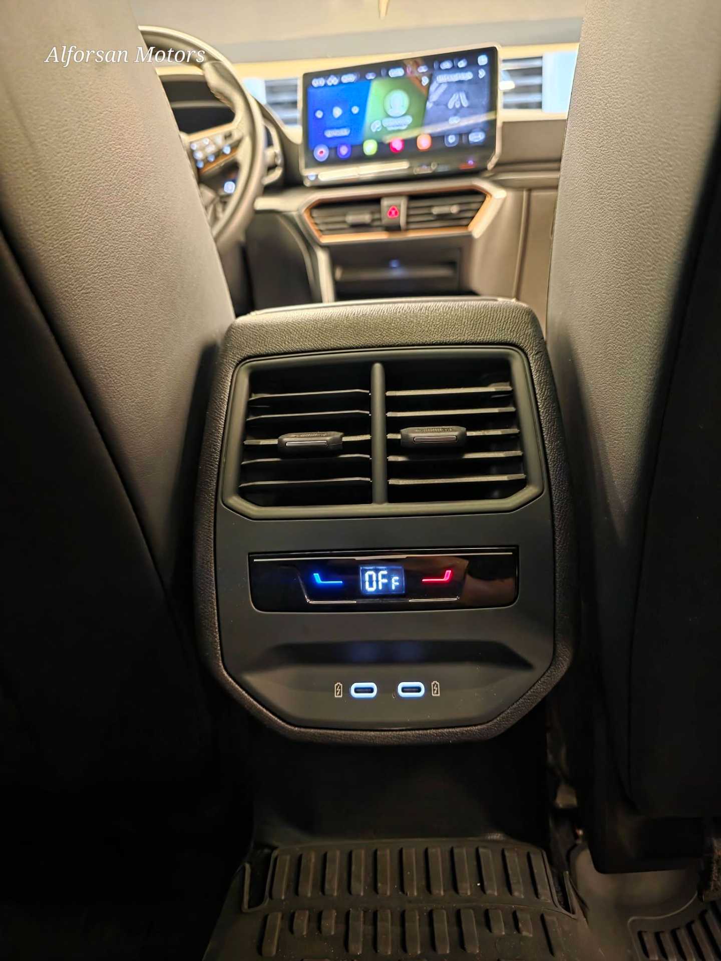 كوبرا ليون 2024