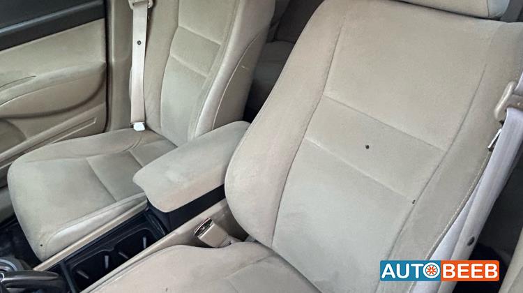 هوندا سيفيك 2006