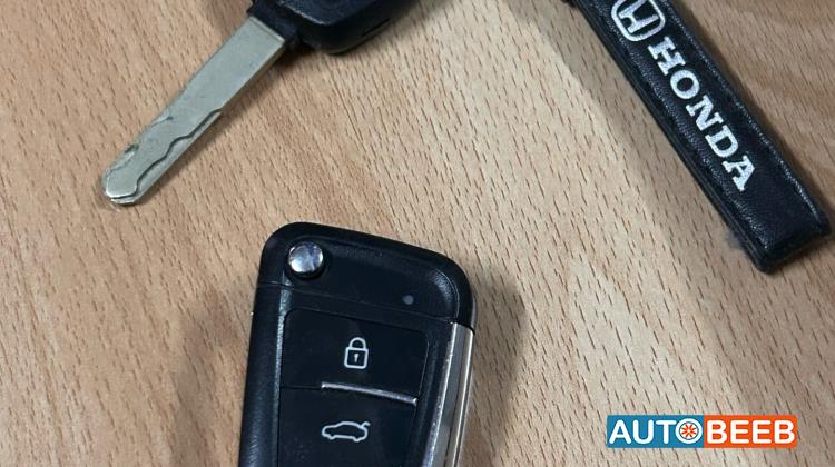 هوندا سيفيك 2006