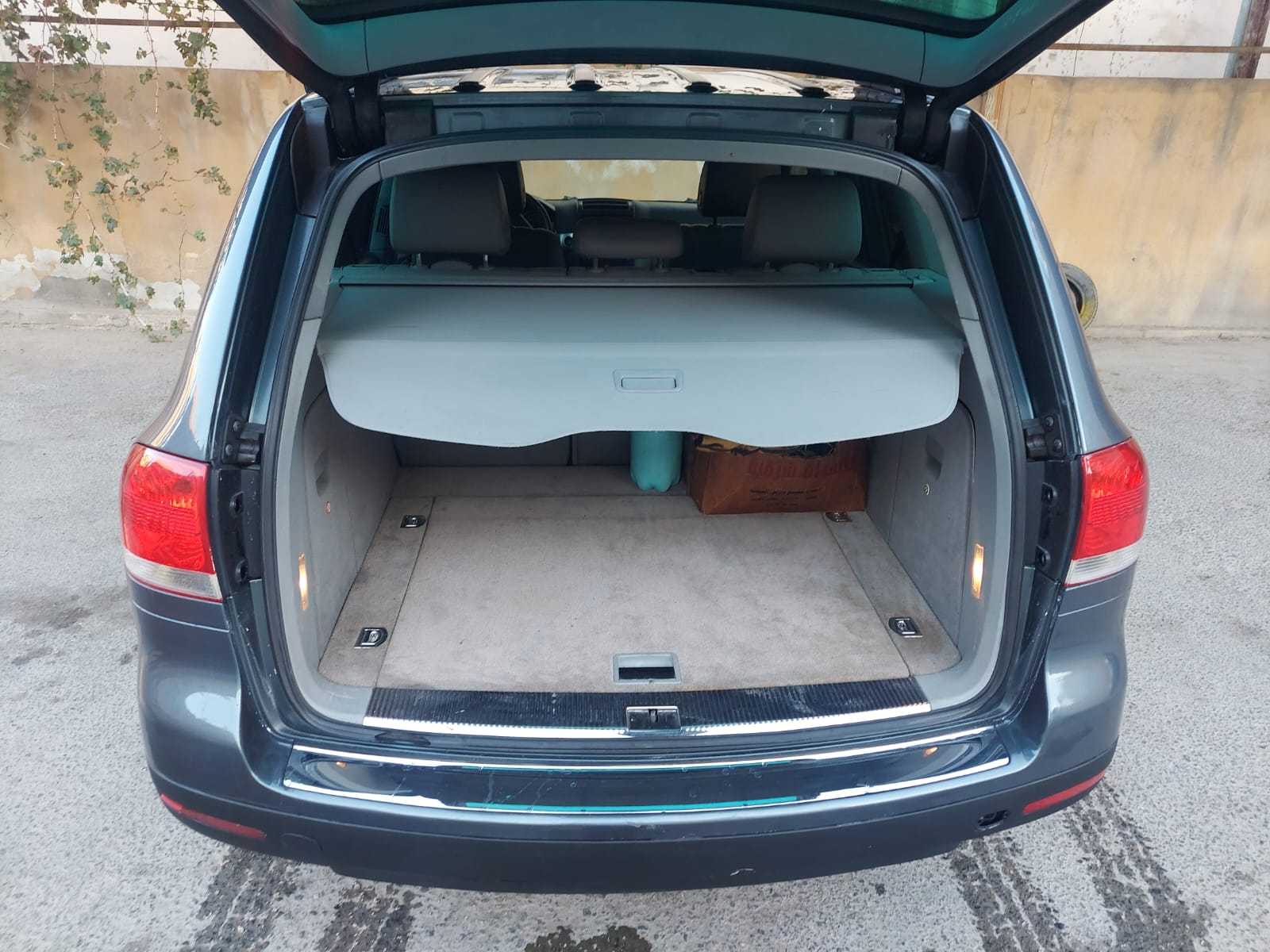 فولكس فاجن طوارق 2006