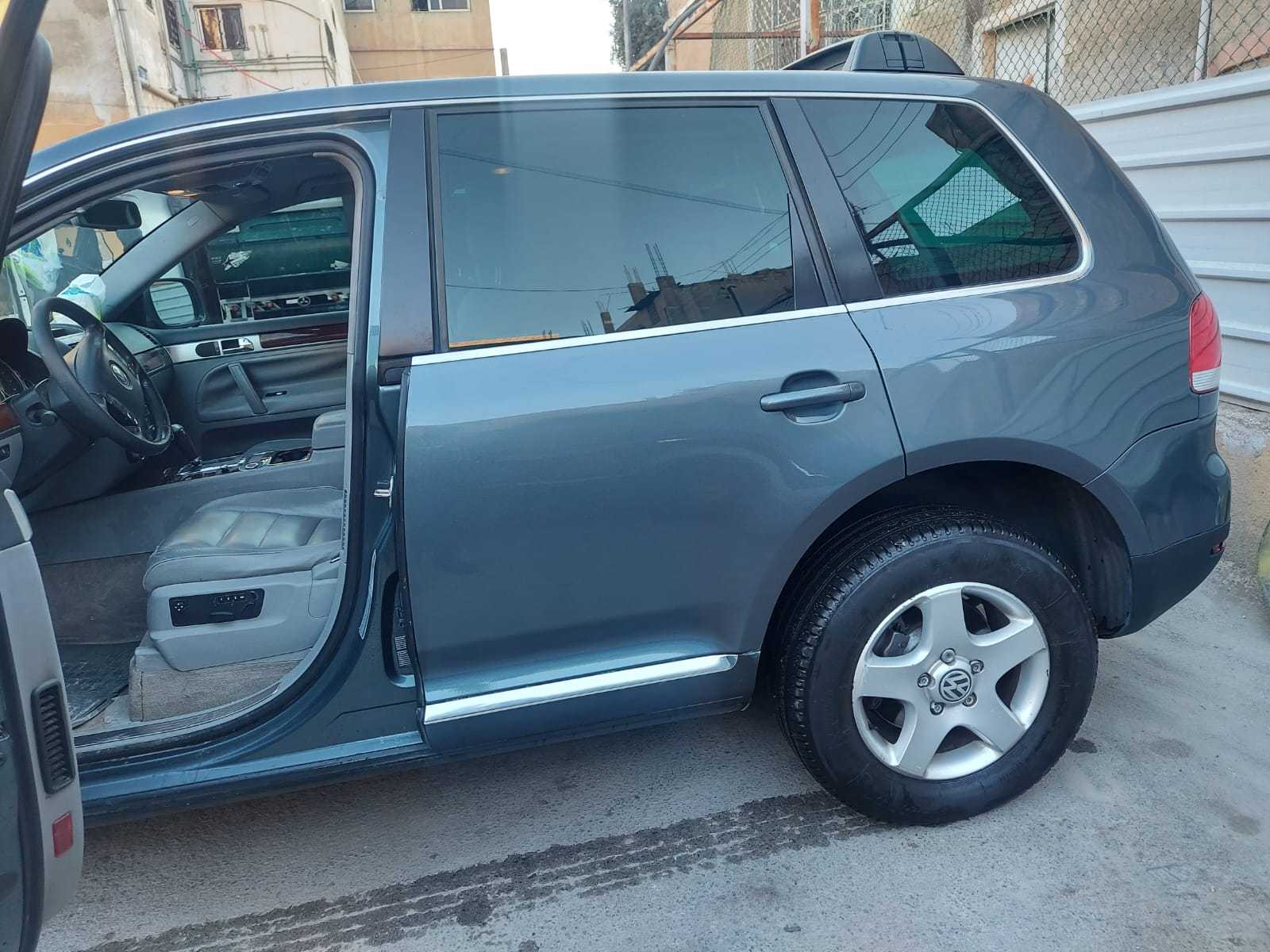 فولكس فاجن طوارق 2006